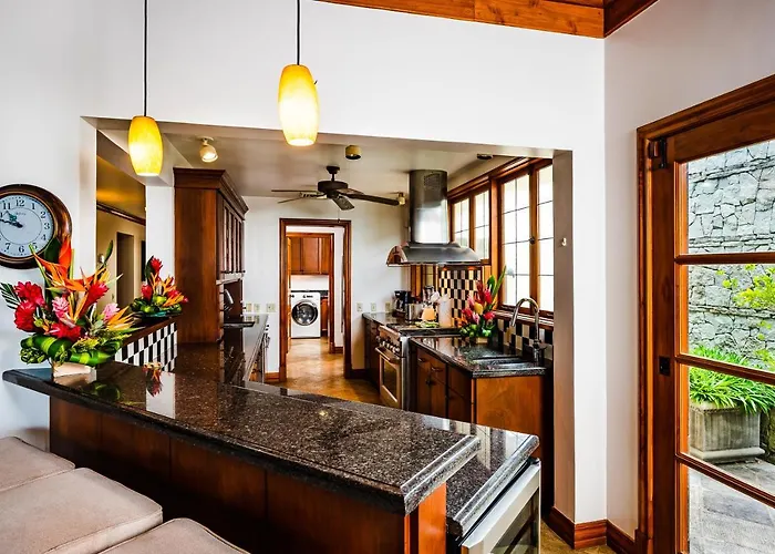 Casa Arrecife - 5bdr Beachfront - Ethereal Sunsets Tamarindo